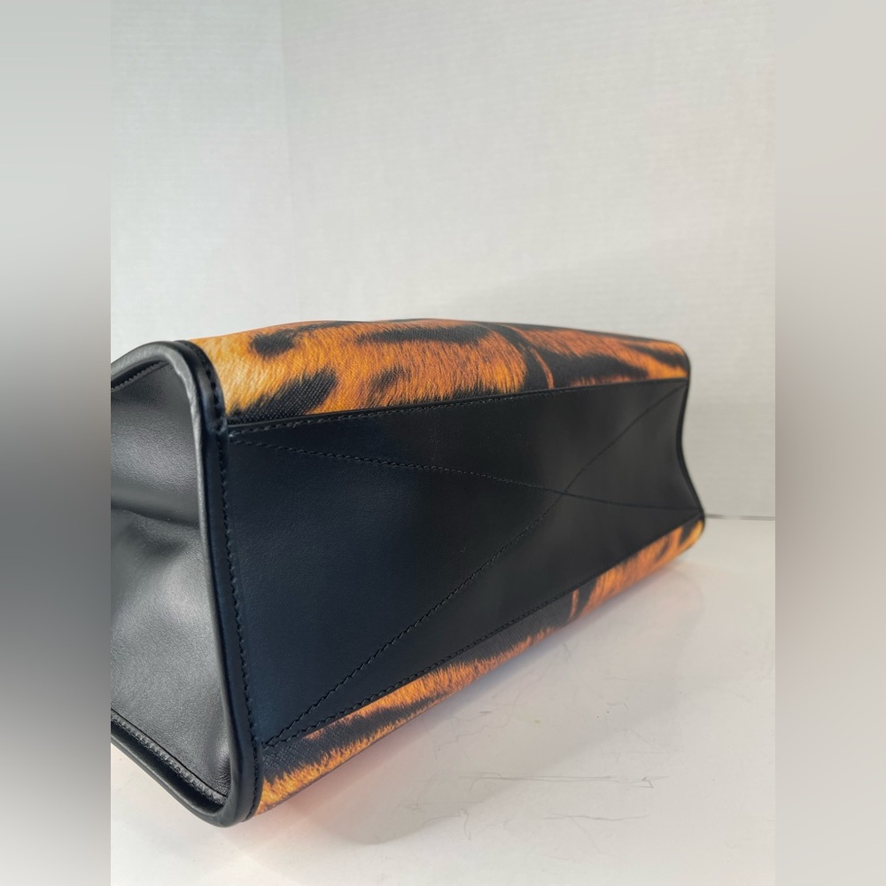 Burberry Tiger Print Tote Bag - Black and Orange - Picture 4 of 15